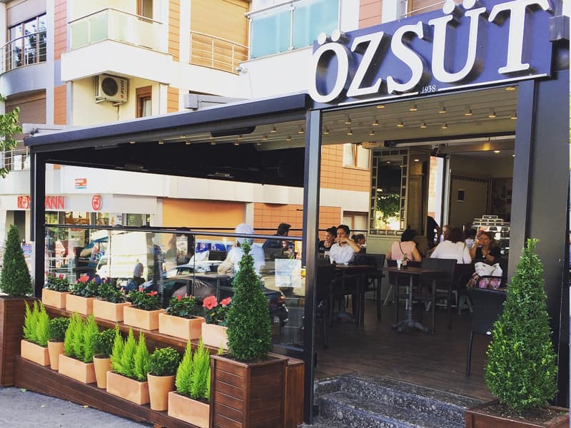 Özsüt Cafe Acıbadem